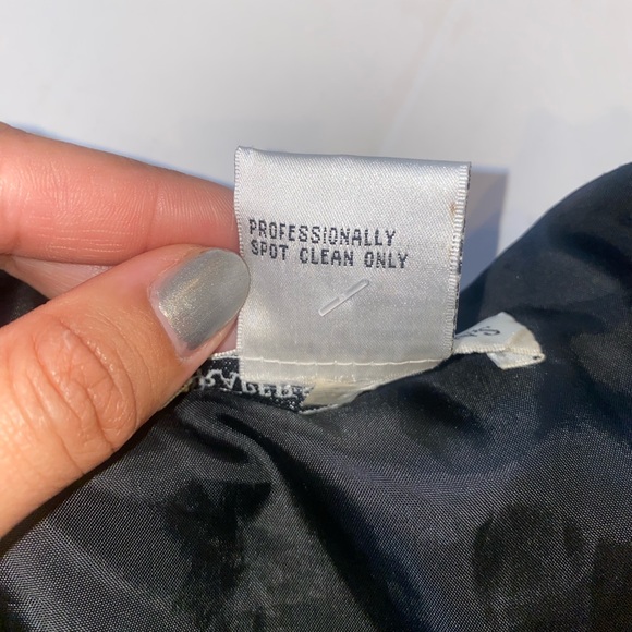 ✨Vintage Woman’s Sequins Blazer✨ - Picture 9 of 11